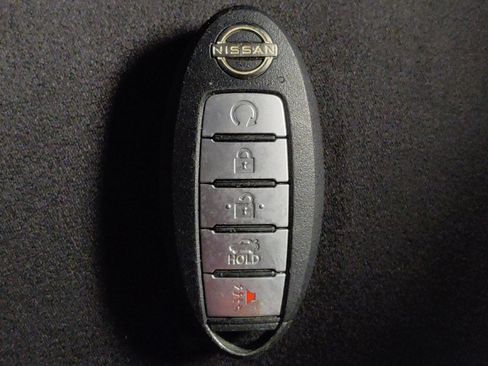 Used 2023 Nissan Altima 2.5 SV w/ SV Premium Package FWD image 32
