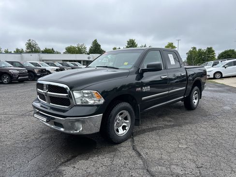 Used 2017 RAM 1500 Classic SLT AWD/4WD image 8