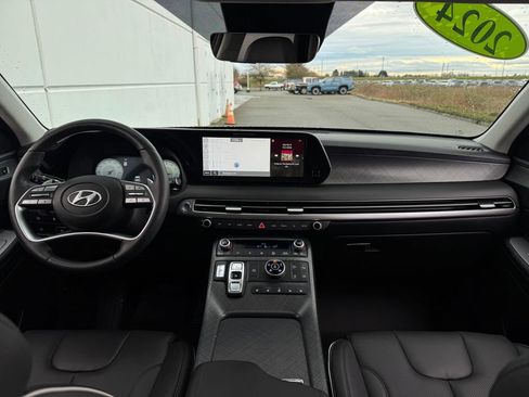 Used 2024 Hyundai Palisade Limited image 12