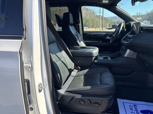 Used 2023 Chevrolet Tahoe RST w/ Sport Performance Package image 28