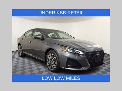 Used 2023 Nissan Altima 2.5 SL