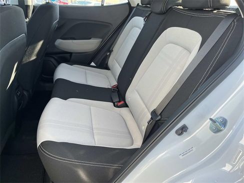 Used 2026 Hyundai Venue SEL image 18