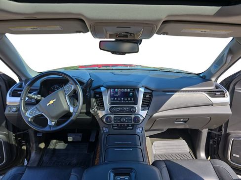 Used 2017 Chevrolet Suburban Premier image 9