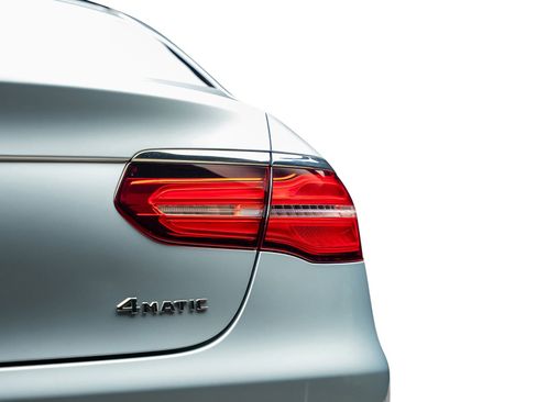 Used 2018 Mercedes-Benz GLC 300 4MATIC Coupe image 19