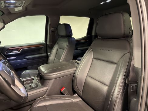 Used 2023 GMC Sierra 1500 Denali AWD/4WD image 4