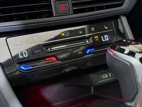 New 2025 Volkswagen Jetta SEL FWD image 18