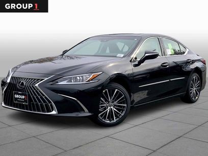 New 2025 Lexus ES 350 w/ Premium Package