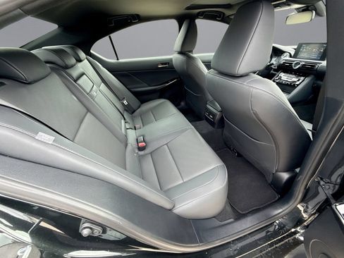 Used 2025 Lexus IS 350 F Sport RWD image 17