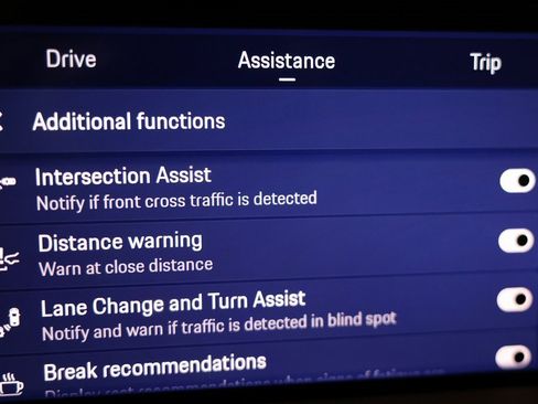 Used 2025 Porsche Macan Turbo Electric image 38