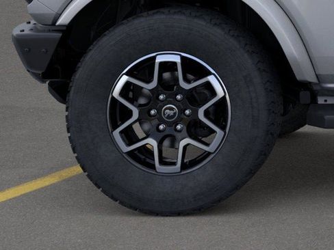 Used 2024 Ford Bronco Outer Banks image 46