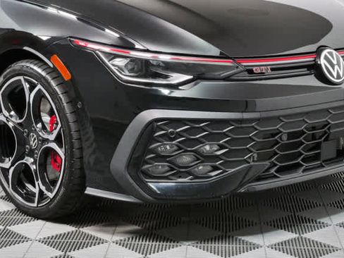 Certified 2025 Volkswagen GTI Autobahn FWD image 38