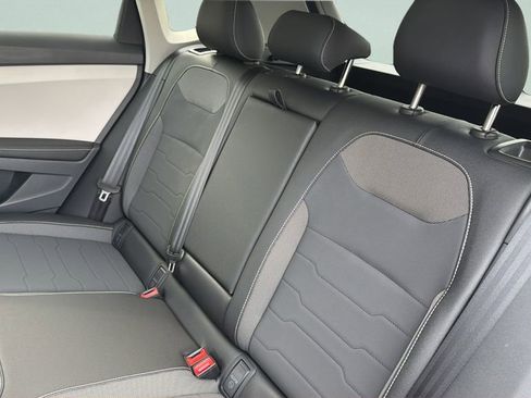 New 2026 Volkswagen Taos SE FWD image 26