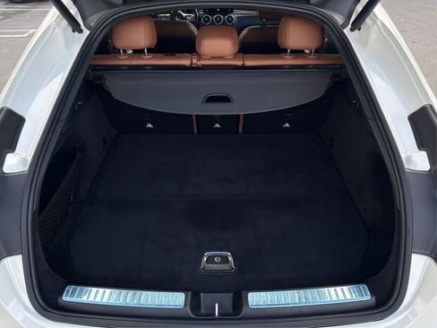 Used 2023 Mercedes-Benz GLC 300 4MATIC Coupe image 11