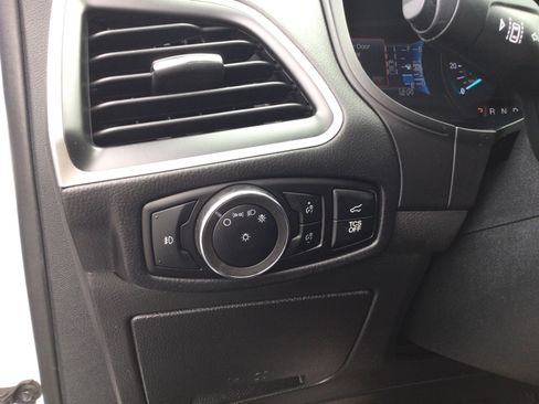 Used 2024 Ford Edge SEL w/ Convenience Package AWD/4WD image 15