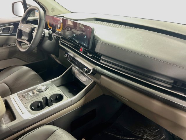 New 2027 Kia Carnival LXS FWD image 30