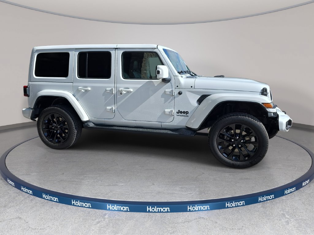 Used 2021 Jeep Wrangler Unlimited Sahara AWD/4WD image 5