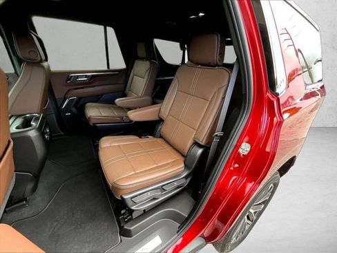 Used 2025 Chevrolet Tahoe High Country image 27