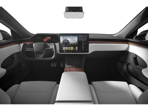 Used 2021 Tesla Model S Long Range Plus image 3