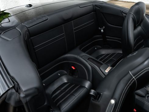 Used 2018 Ferrari California T RWD image 35