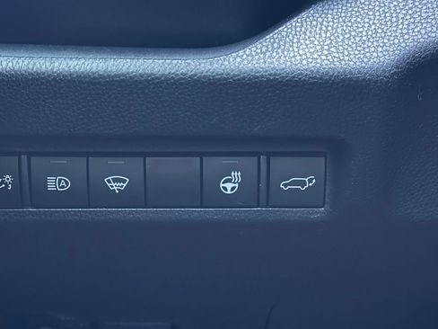 Used 2021 Toyota RAV4 XLE image 12