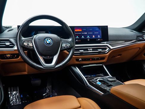 Used 2023 BMW i4 eDrive40 w/ Premium Package RWD image 18
