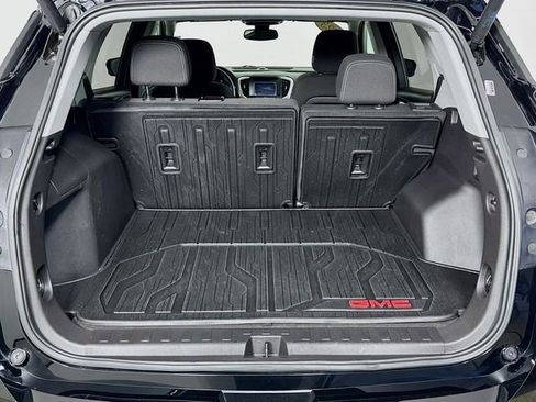 Used 2023 GMC Terrain SLE w/ Driver Convenience Package FWD image 26