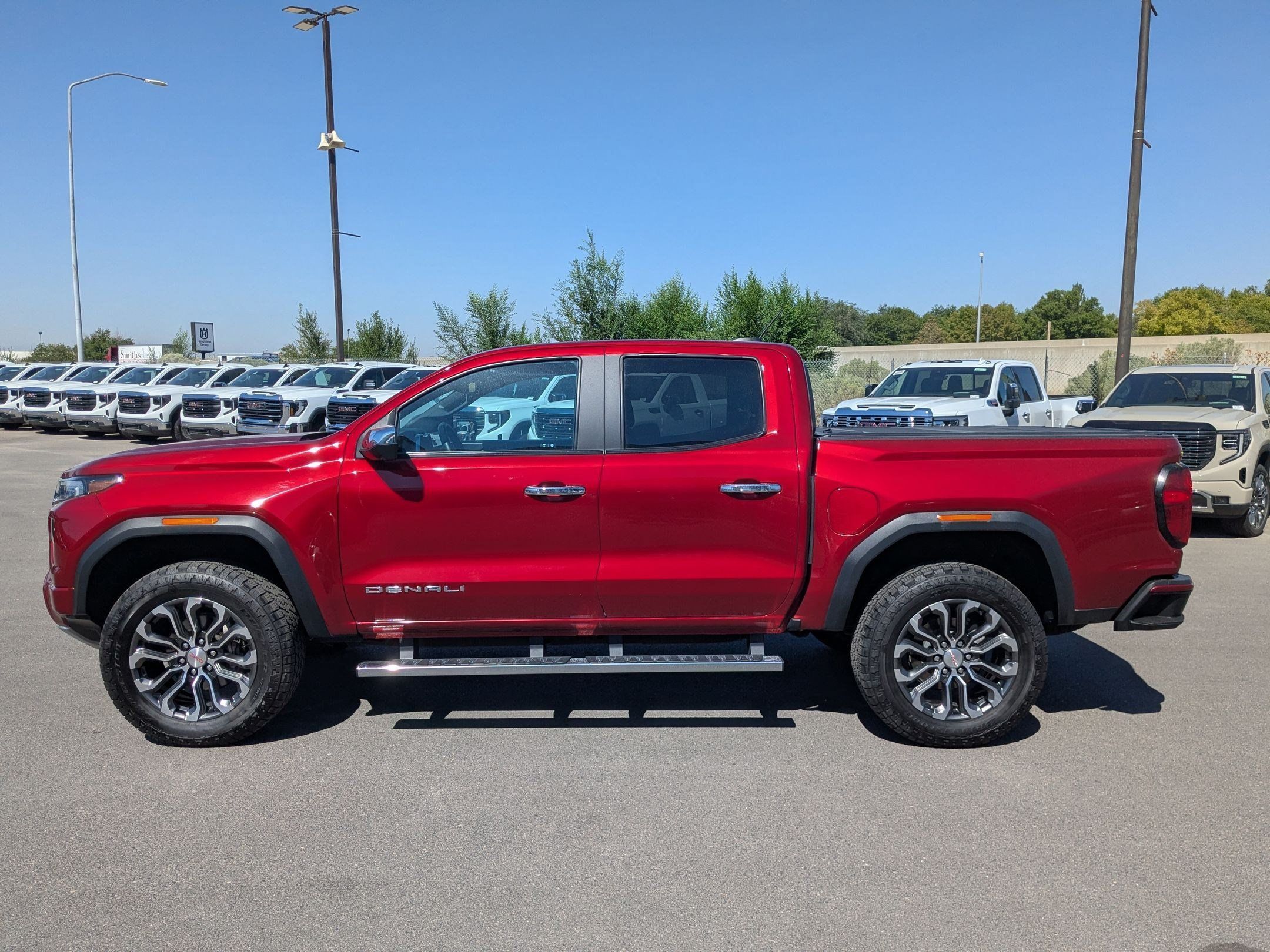 Certified 2023 GMC Canyon Denali AWD/4WD image 3