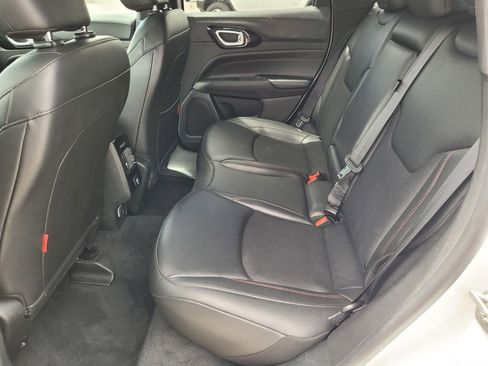 Used 2025 Jeep Compass Trailhawk image 11