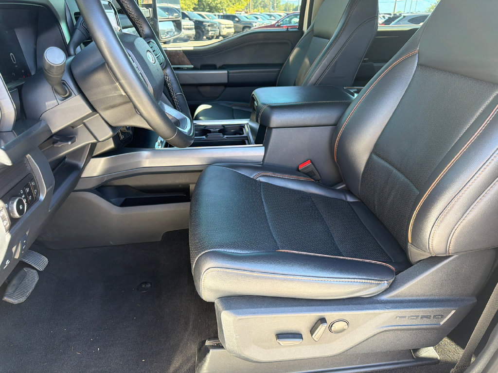 Used 2025 Ford F250 Lariat w/ Chrome Package AWD/4WD image 9
