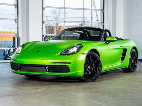 Used 2017 Porsche 718 Boxster S image 2