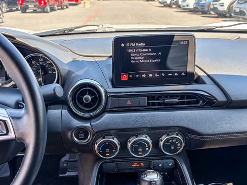 Used 2022 MAZDA MX-5 Miata Grand Touring RWD image 12