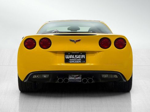 Used 2007 Chevrolet Corvette Coupe w/ Preferred Equipment Group RWD image 4