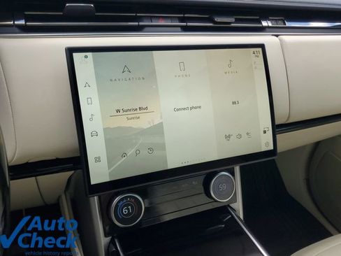 Used 2023 Land Rover Range Rover Long Wheelbase SE AWD/4WD image 28