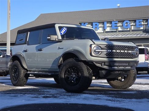 Certified 2023 Ford Bronco Badlands w/ Sasquatch Package image 2