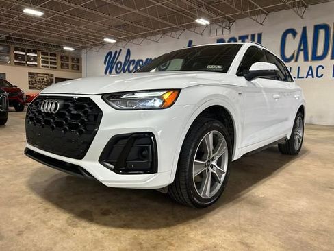 Certified 2025 Audi Q5 2.0T Premium w/ Convenience Plus Package image 7