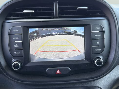 Used 2021 Kia Soul S FWD image 11
