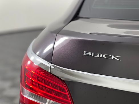 Used 2015 Buick LaCrosse Leather FWD image 12