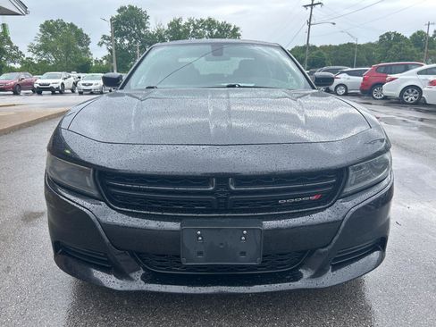Used 2022 Dodge Charger SXT RWD image 2