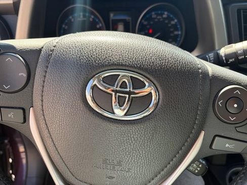 Used 2017 Toyota RAV4 XLE w/ Carpet Mat Package AWD/4WD image 23