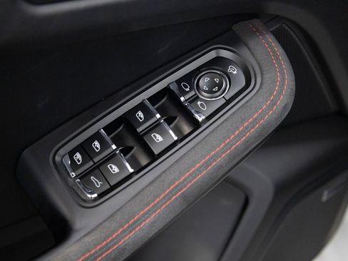 Certified 2017 Porsche Macan GTS image 19