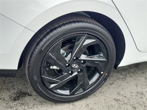 New 2026 Hyundai Elantra SEL Sport Premium image 24
