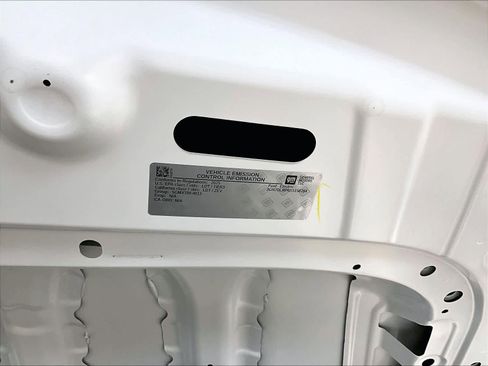 Used 2025 Chevrolet Equinox EV LT w/ Convenience Package image 29