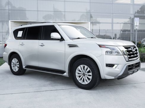 Used 2023 Nissan Armada SV w/ Cargo Package AWD/4WD image 5