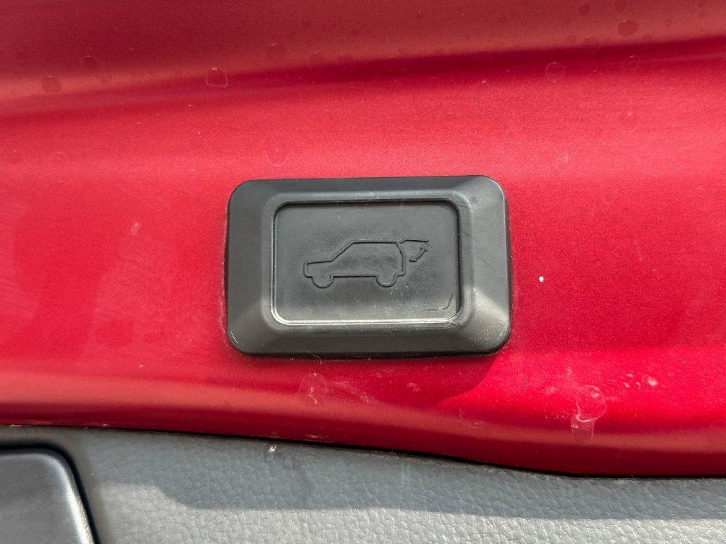 Used 2024 Toyota RAV4 Limited AWD/4WD image 22