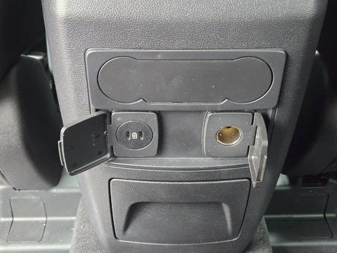 Certified 2023 Ford Explorer XLT w/ Equipment Group 202A AWD/4WD image 18