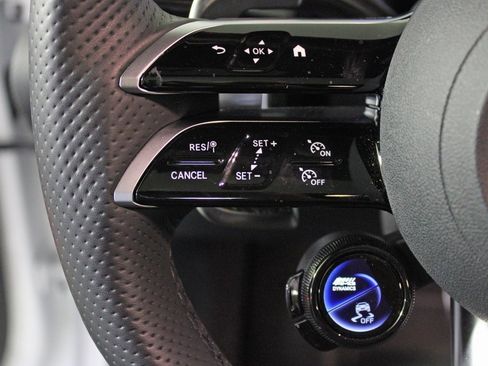 Certified 2025 Mercedes-Benz CLA 35 AMG 4MATIC image 19