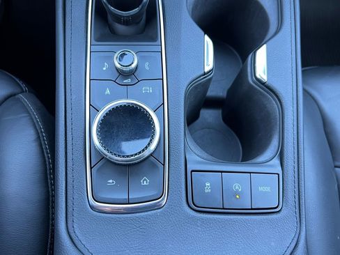 Certified 2024 Cadillac XT4 Premium Luxury image 28