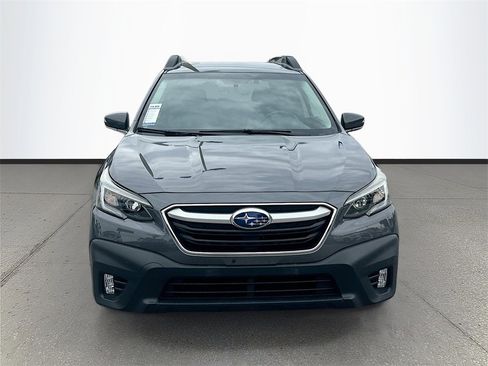 Used 2022 Subaru Outback Premium image 2