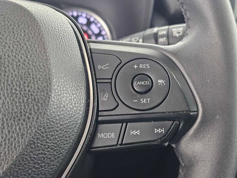 Used 2022 Toyota RAV4 XLE Premium image 56