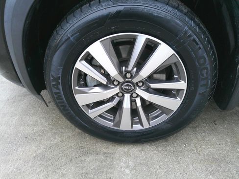 Used 2022 Nissan Pathfinder SL w/ SL Black Package image 15